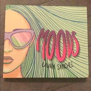 Moods makeup pallet by Laura Sanchez